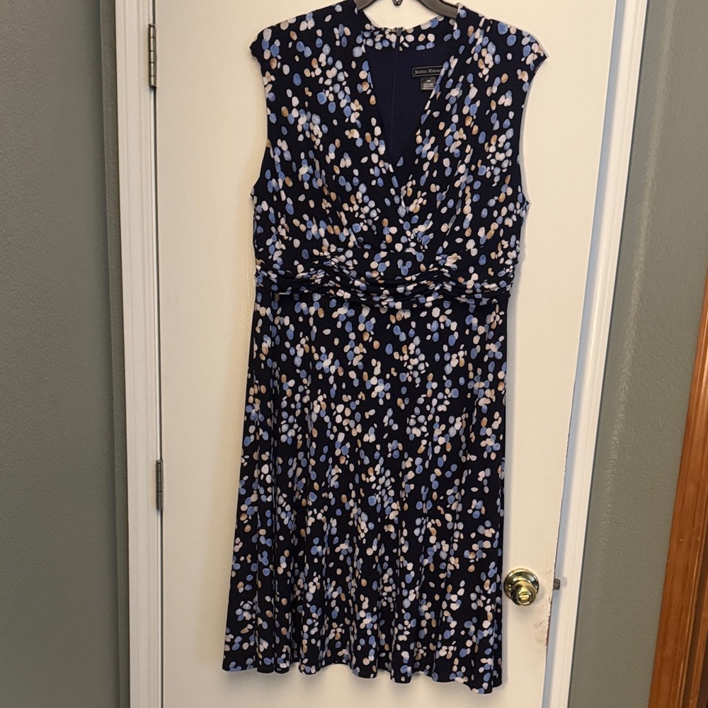 Jessica Howard Midi Dress 18W